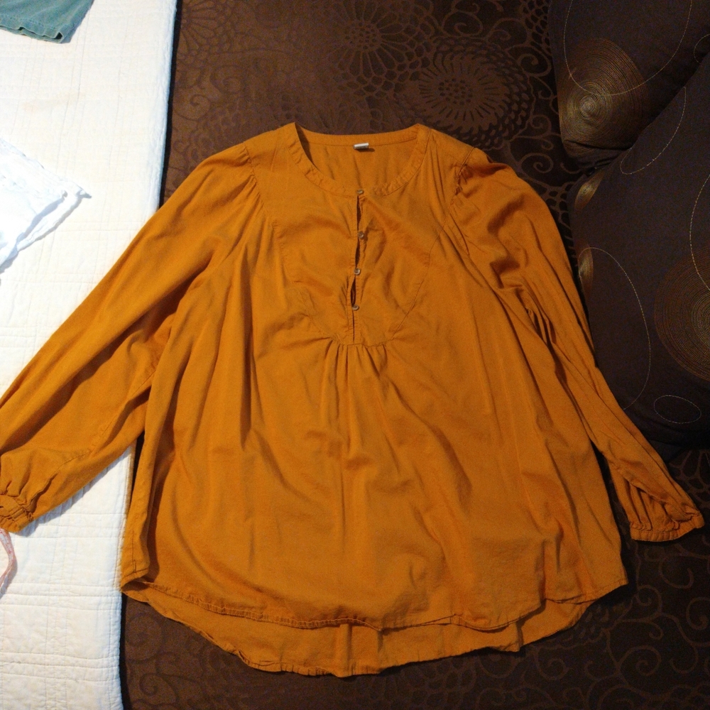 Old Navy L Mustard peasant top